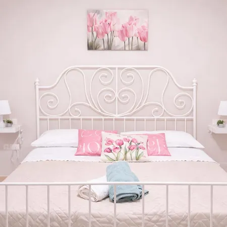 Il Tulipano Con Bagno Privato A Guest house 3*